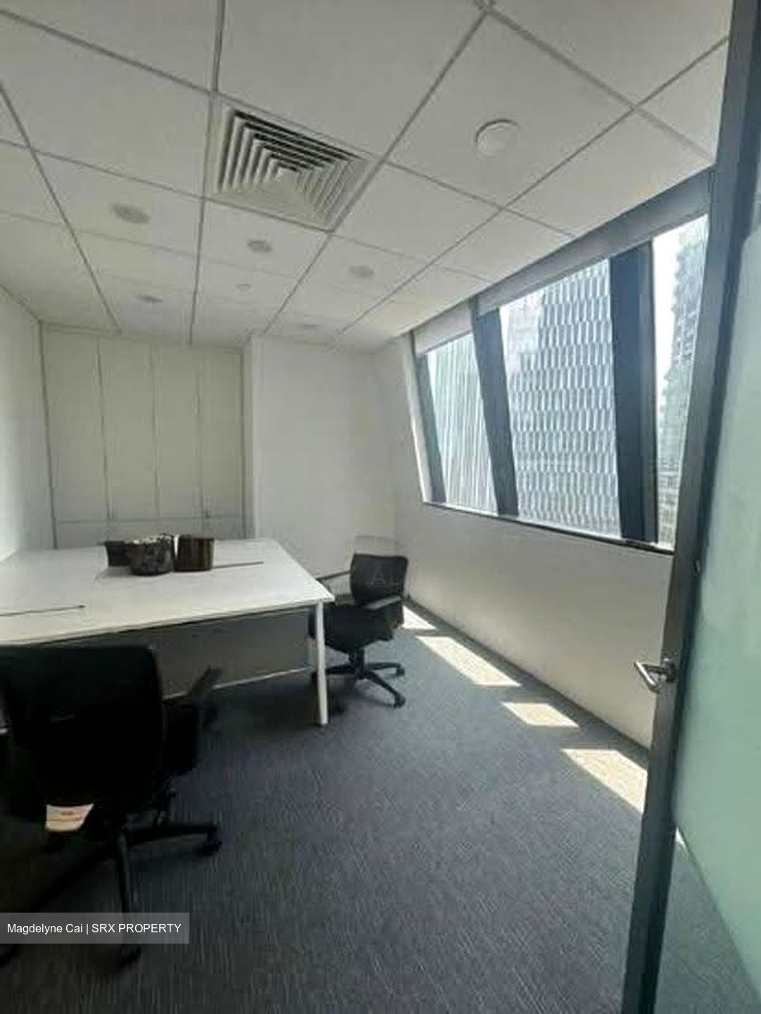 Republic Plaza (D1), Office #639833631